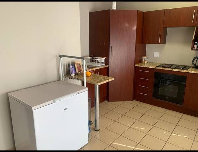 1 BEDROOM PROPERTY TO RENT IN DIE BULT